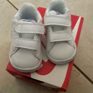 Infant girl nike